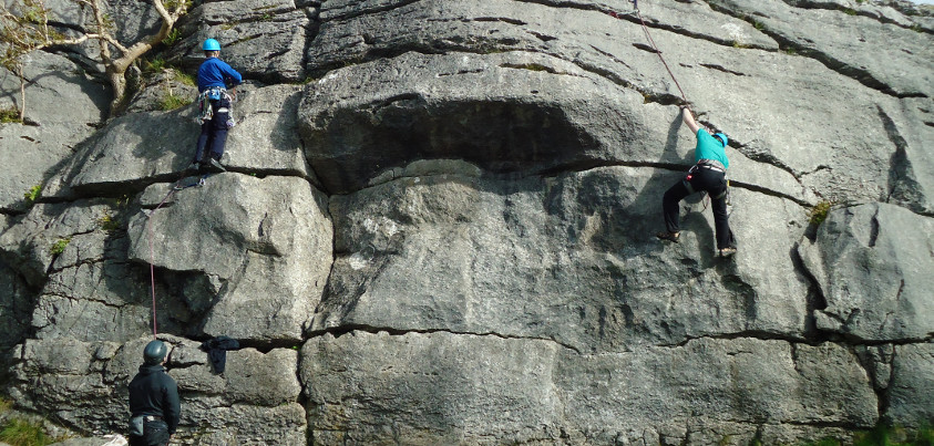 Outdoor Rock Climbing Courses - Wall to Rock